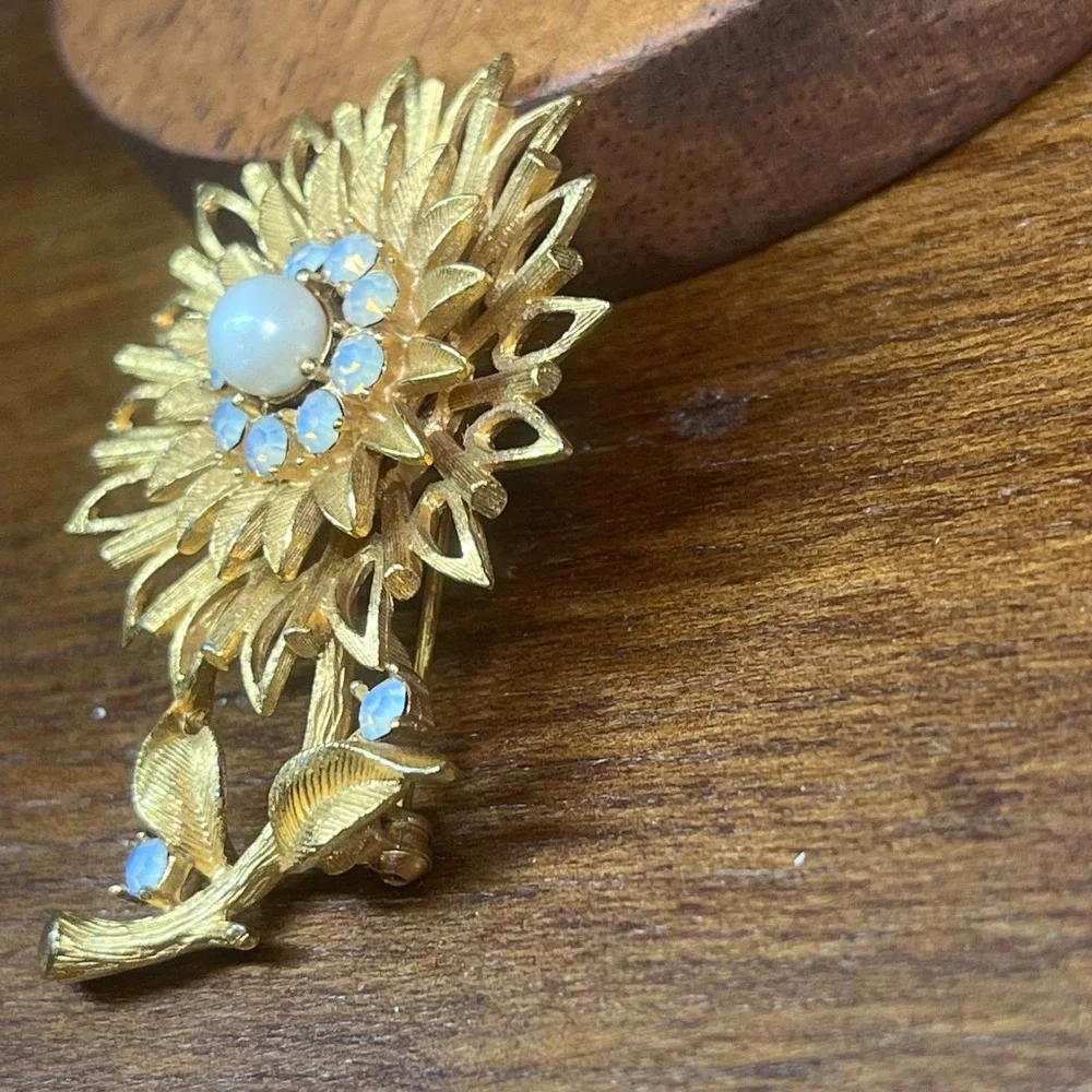 Vtg Swarovski Opal Rhinestone Sunflower Brooch Gold Tone Signed REG 267